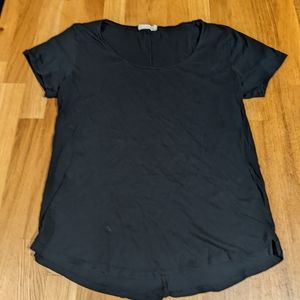 Relaxed scoop neck tshirt